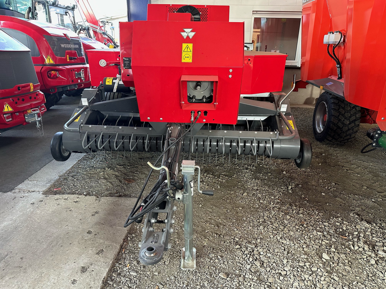 Massey Ferguson Hochdruckpresse 1840 - Indpakker: billede 3 Massey Ferguson Hochdruckpresse 1840 - Indpakker: billede 3