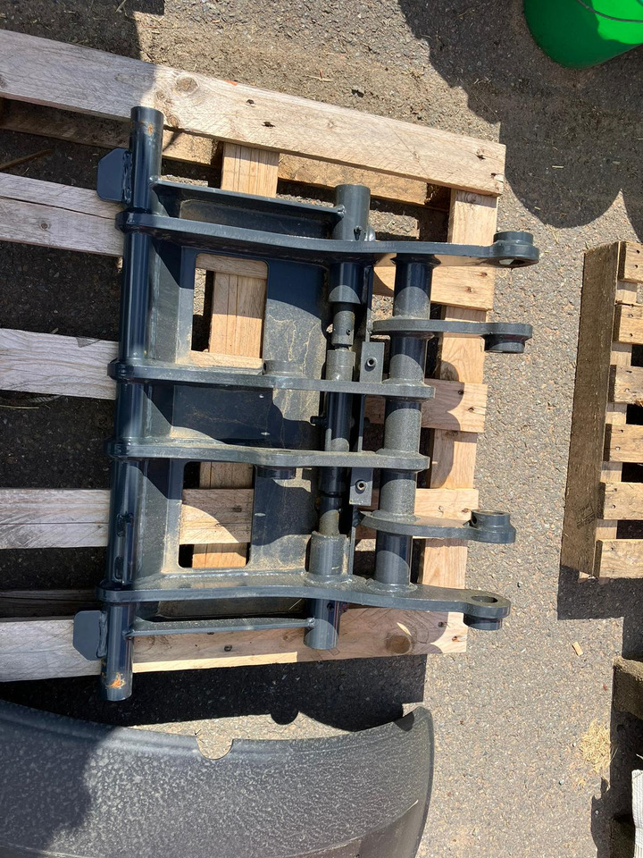 Schäffer Aufnahme Hoflader-WS SWH - Udstyr til kvæg: billede 1 Schäffer Aufnahme Hoflader-WS SWH - Udstyr til kvæg: billede 1