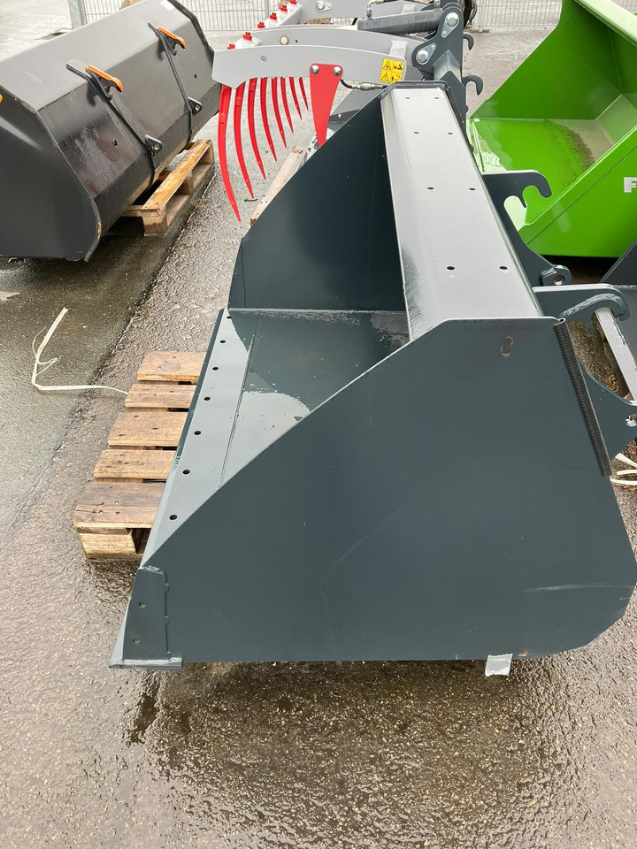 Schäffer Universalschaufel 1,50m - Udstyr til kvæg: billede 1 Schäffer Universalschaufel 1,50m - Udstyr til kvæg: billede 1