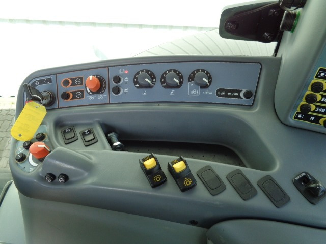 Valtra S274 - Traktor: billede 5 Valtra S274 - Traktor: billede 5