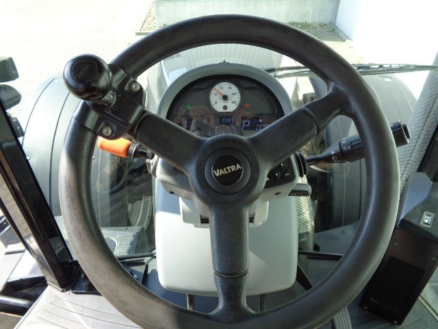 Valtra S274 - Traktor: billede 4 Valtra S274 - Traktor: billede 4