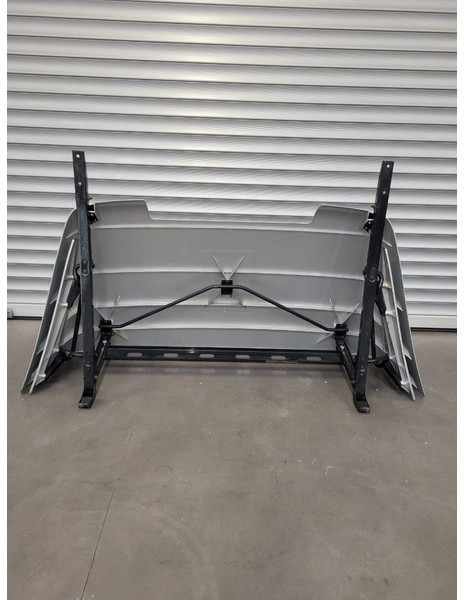 MAN LOW ROOF - Aerodynamikken/ Spoilersæt for Lastbil: billede 4 MAN LOW ROOF - Aerodynamikken/ Spoilersæt for Lastbil: billede 4