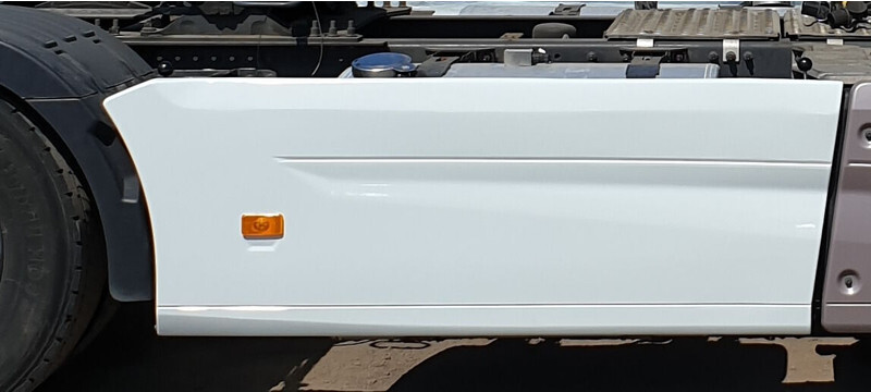Renault T - T High SIDESKIRT EURO 6 - Aerodynamikken/ Spoilersæt for Lastbil: billede 2 Renault T - T High SIDESKIRT EURO 6 - Aerodynamikken/ Spoilersæt for Lastbil: billede 2