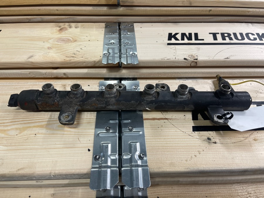 CUMMINS 4937282 FUEL INJECTION RAIL - Brændstofsystem for Lastbil: billede 1 CUMMINS 4937282 FUEL INJECTION RAIL - Brændstofsystem for Lastbil: billede 1