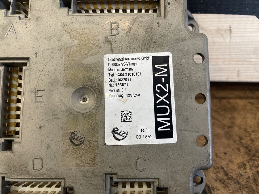 MAN ECU MUX2-M 1364.21010101 - Elektrisk system for Lastbil: billede 2 MAN ECU MUX2-M 1364.21010101 - Elektrisk system for Lastbil: billede 2