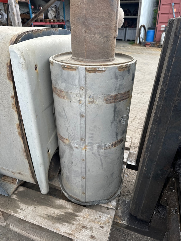 MAN EXHAUST 82.15101-0049 - Lydpotte for Lastbil: billede 1 MAN EXHAUST 82.15101-0049 - Lydpotte for Lastbil: billede 1