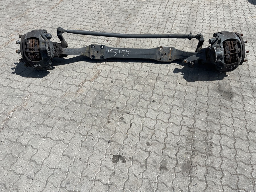 MERCEDES FRONT AXLE A0003301000 - Aksel og reservedele for Lastbil: billede 2 MERCEDES FRONT AXLE A0003301000 - Aksel og reservedele for Lastbil: billede 2