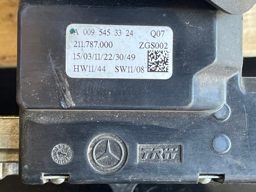 MERCEDES Indicator Lights A0095453324 - Førerhus og interiør for Lastbil: billede 3 MERCEDES Indicator Lights A0095453324 - Førerhus og interiør for Lastbil: billede 3