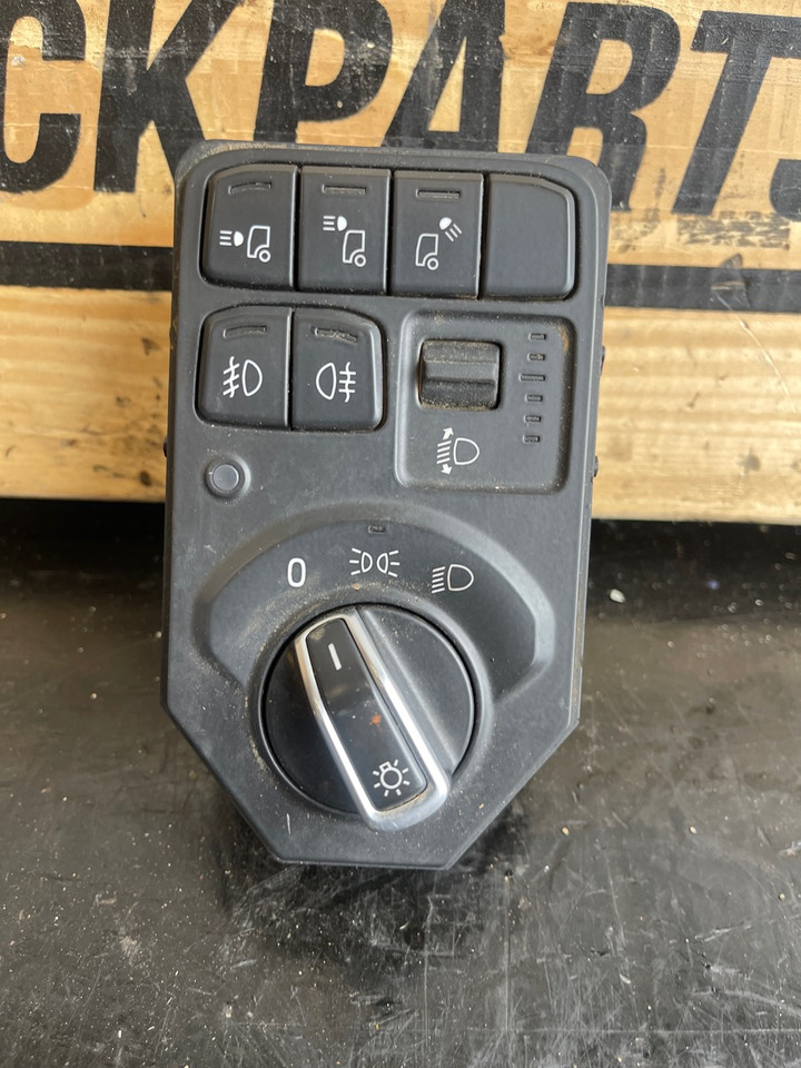 SCANIA SWITCH CONTROL UNIT 2573277 - Førerhus og interiør for Lastbil: billede 1 SCANIA SWITCH CONTROL UNIT 2573277 - Førerhus og interiør for Lastbil: billede 1