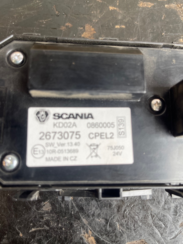 SCANIA SWITCH CONTROL UNIT 2673075 - Førerhus og interiør for Lastbil: billede 2 SCANIA SWITCH CONTROL UNIT 2673075 - Førerhus og interiør for Lastbil: billede 2
