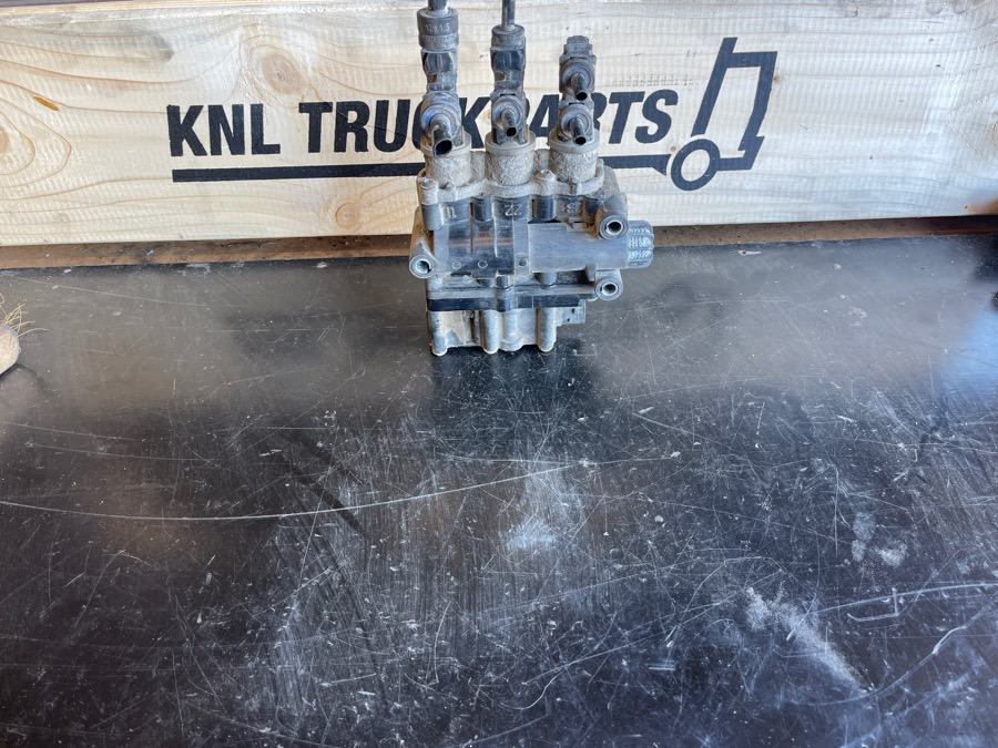 SCANIA VALVE 1889795 - Bremseventil for Lastbil: billede 1 SCANIA VALVE 1889795 - Bremseventil for Lastbil: billede 1