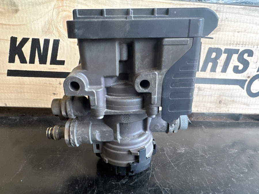 SCANIA VALVE  2447827 - Bremseventil for Lastbil: billede 2 SCANIA VALVE  2447827 - Bremseventil for Lastbil: billede 2