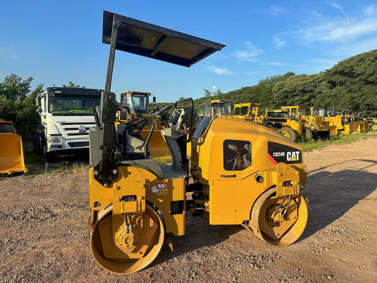 CATERPILLAR CB24B - Tromle: billede 4 CATERPILLAR CB24B - Tromle: billede 4