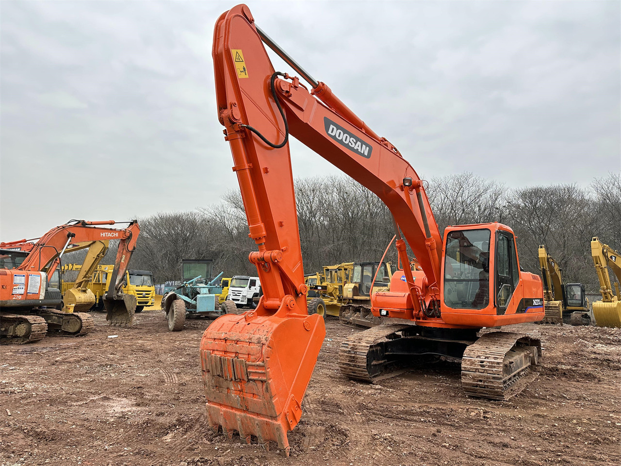 DOOSAN DH220 excavator - Bæltegravemaskine: billede 3 DOOSAN DH220 excavator - Bæltegravemaskine: billede 3