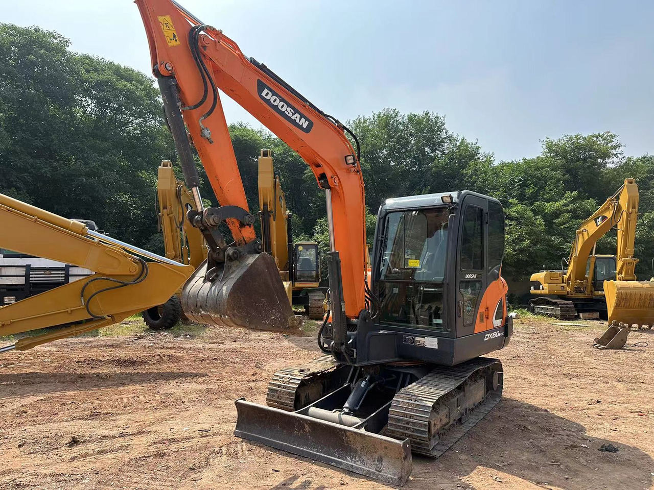 DOOSAN DX60 - Bæltegravemaskine: billede 2 DOOSAN DX60 - Bæltegravemaskine: billede 2