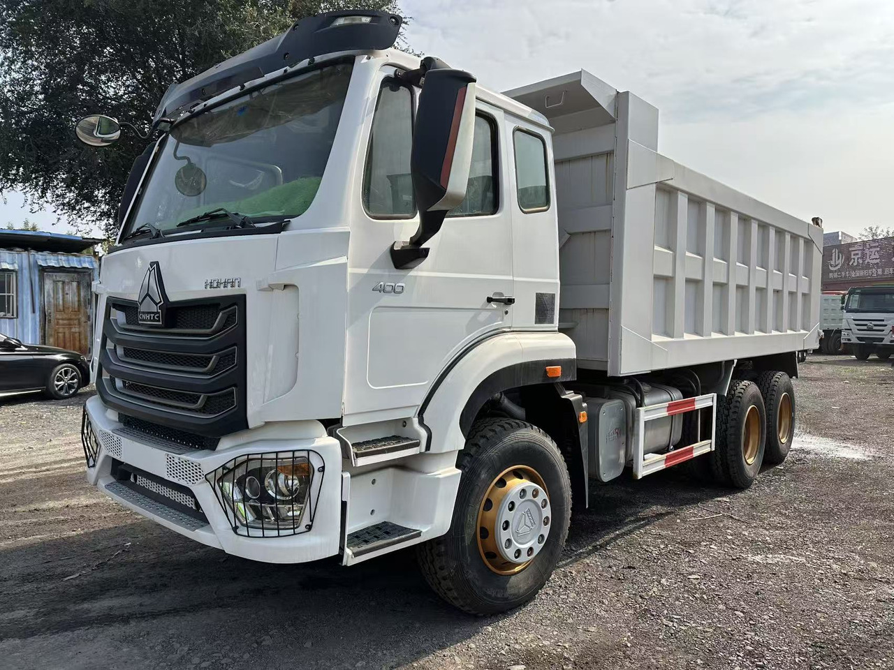 SINOTRUK HOHAN 400hp 6x4 tipper truck - Tipvogn lastbil: billede 2 SINOTRUK HOHAN 400hp 6x4 tipper truck - Tipvogn lastbil: billede 2