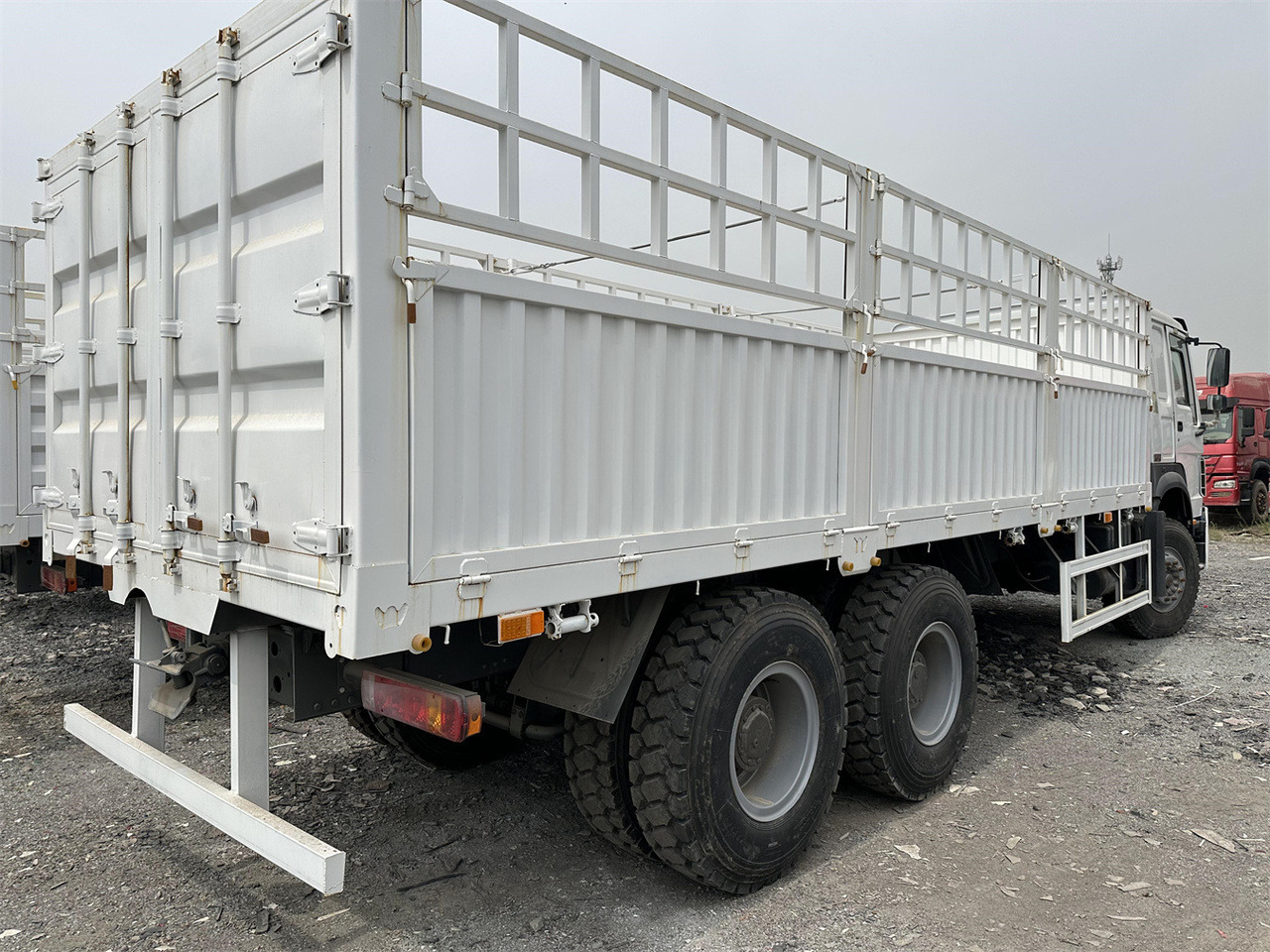SINOTRUK HOWO 371 Cargo truck - Veetransport lastbil: billede 5 SINOTRUK HOWO 371 Cargo truck - Veetransport lastbil: billede 5