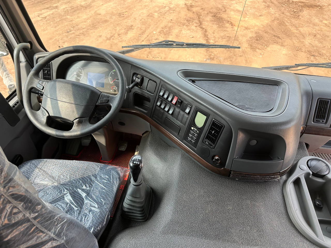 SINOTRUK HOWO Dump truck 371 6x4 - Tipvogn lastbil: billede 4 SINOTRUK HOWO Dump truck 371 6x4 - Tipvogn lastbil: billede 4