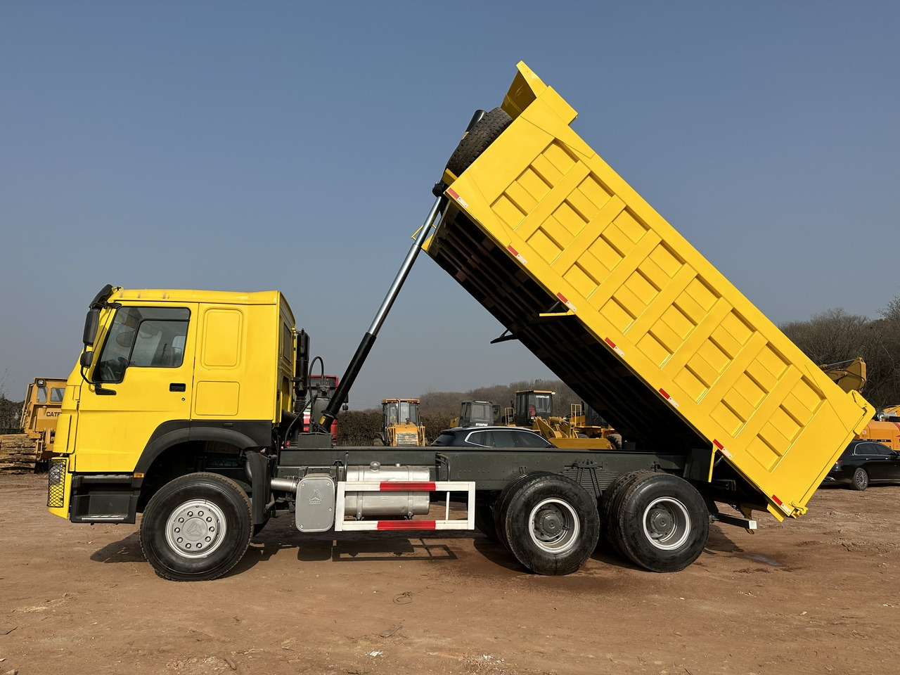 SINOTRUK Howo 6x4 Dump truck 371hp - Tipvogn lastbil: billede 5 SINOTRUK Howo 6x4 Dump truck 371hp - Tipvogn lastbil: billede 5