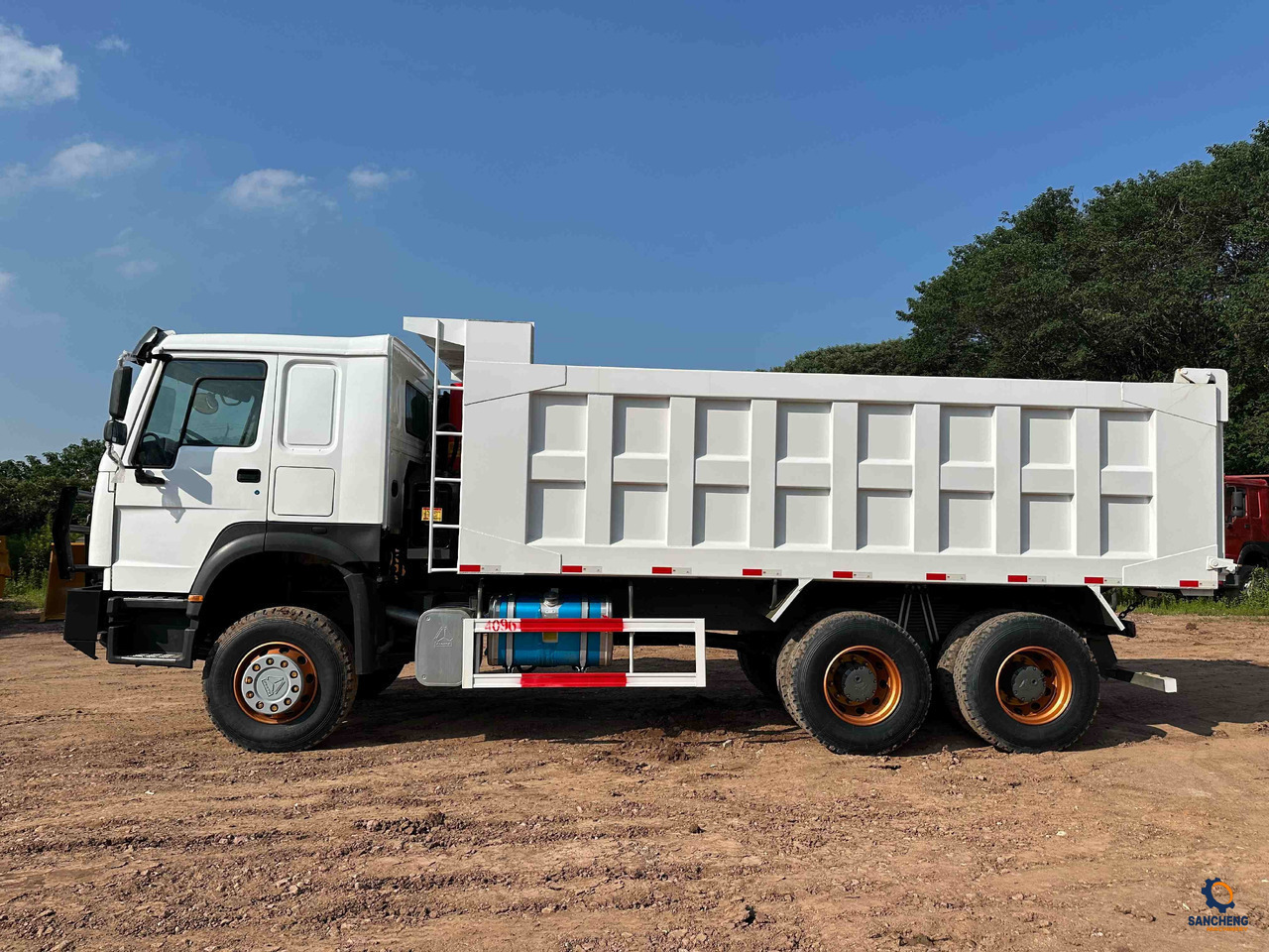 Sinotruk HOWO 400HP With Bumper 6X4 - Tipvogn lastbil: billede 5 Sinotruk HOWO 400HP With Bumper 6X4 - Tipvogn lastbil: billede 5