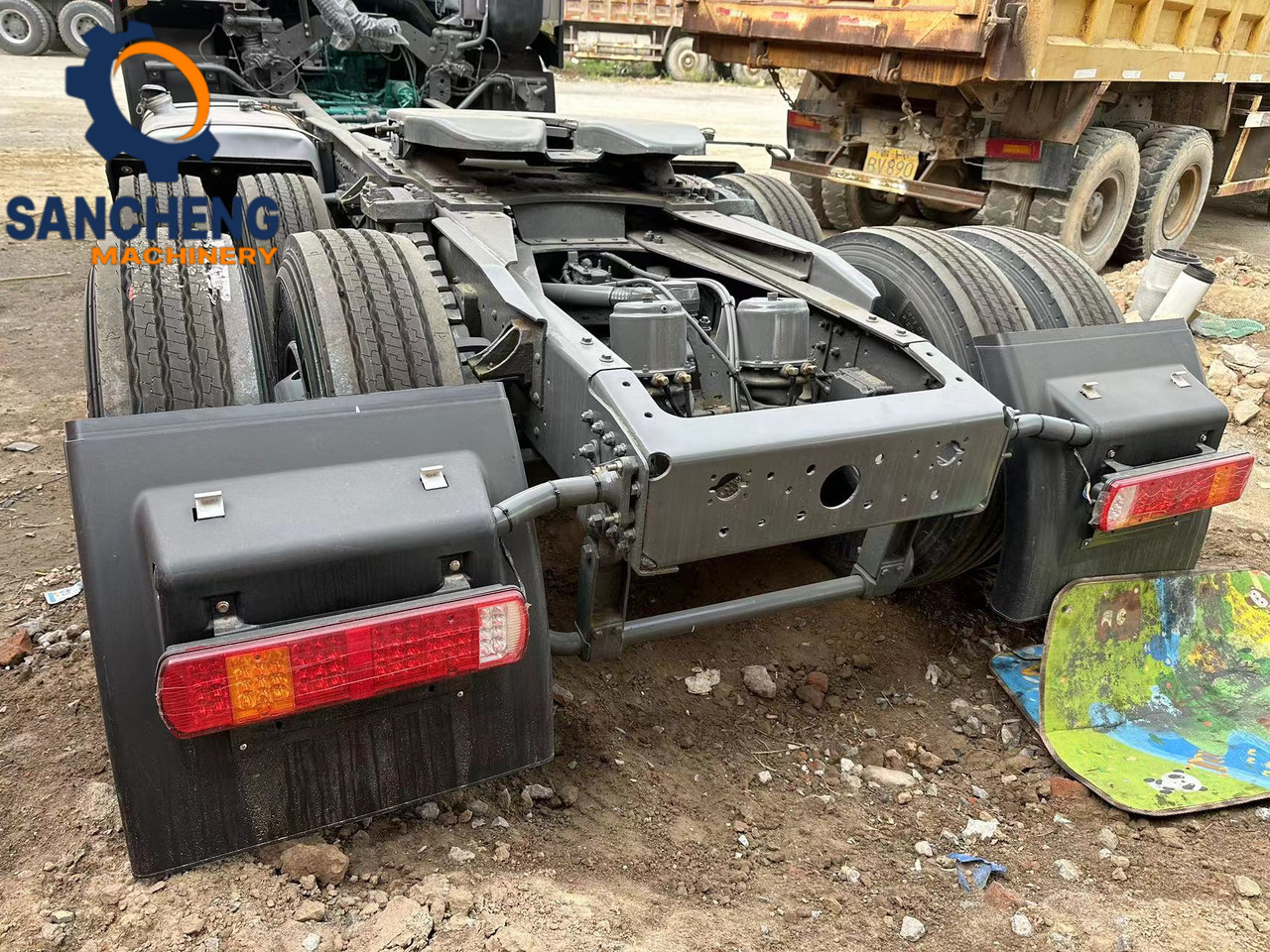 Trækker Sinotruk HOWO 380hp  6x4 tractor: billede 10