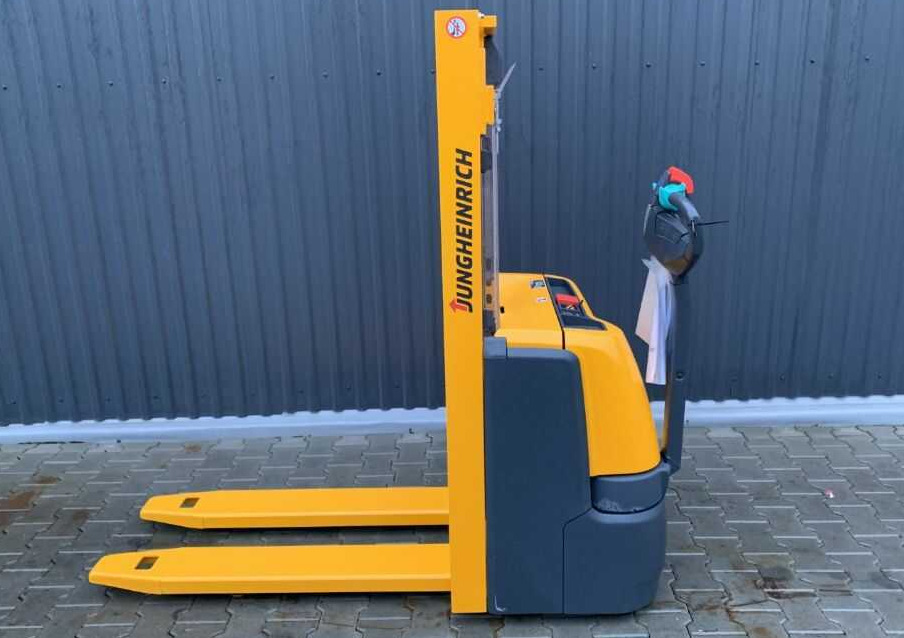 Jungheinrich EJC110 - Stabler: billede 2 Jungheinrich EJC110 - Stabler: billede 2