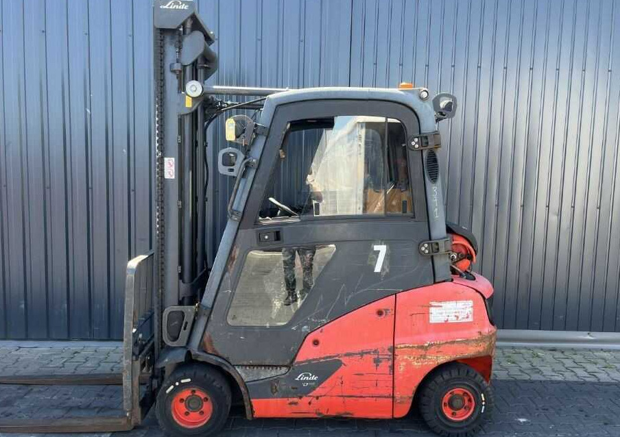 Linde H20T-01 - Gas gaffeltruck: billede 2 Linde H20T-01 - Gas gaffeltruck: billede 2