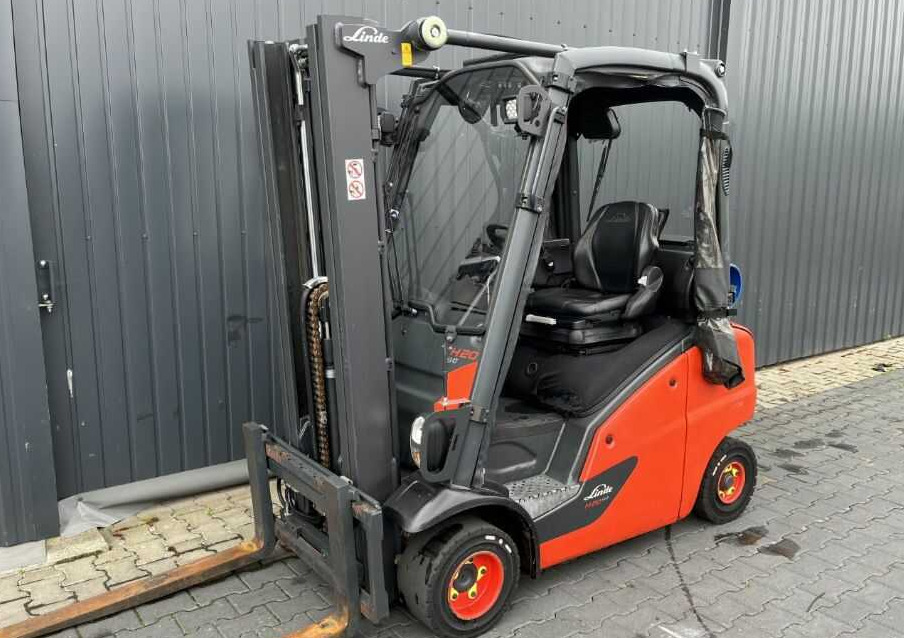 Linde H20T-01 - Gas gaffeltruck: billede 1 Linde H20T-01 - Gas gaffeltruck: billede 1