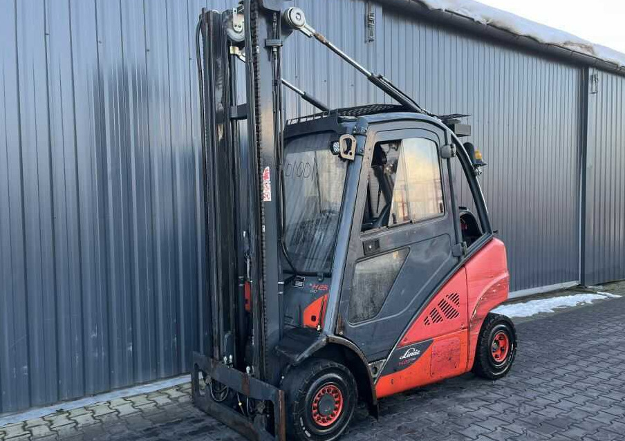 Linde H25T-02 - Gas gaffeltruck: billede 1 Linde H25T-02 - Gas gaffeltruck: billede 1
