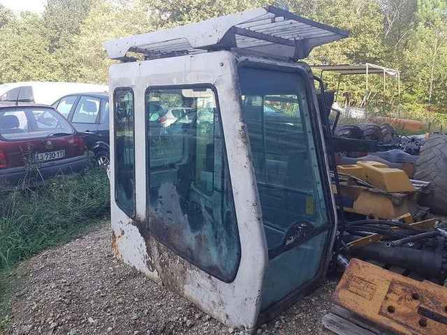 Liebherr A904 R904 A914 R914 A924 R924 A934 R934 A944 R944 A954 R954 - - Førerhus for Entreprenørmaskin: billede 3 Liebherr A904 R904 A914 R914 A924 R924 A934 R934 A944 R944 A954 R954 - - Førerhus for Entreprenørmaskin: billede 3