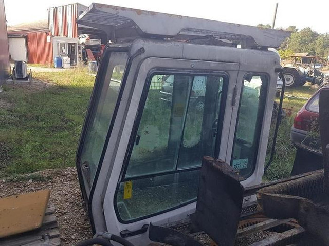 Liebherr A904 R904 A914 R914 A924 R924 A934 R934 A944 R944 A954 R954 - - Førerhus for Entreprenørmaskin: billede 2 Liebherr A904 R904 A914 R914 A924 R924 A934 R934 A944 R944 A954 R954 - - Førerhus for Entreprenørmaskin: billede 2