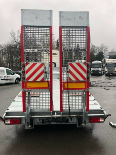 2 Axle Lowloader - Nedbygget platform sættevogn: billede 4 2 Axle Lowloader - Nedbygget platform sættevogn: billede 4