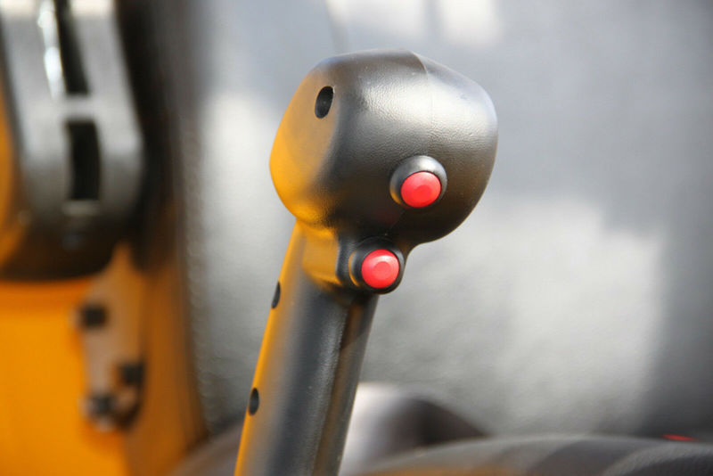 Leje en Eurotrac T 13 Teleskop Radlader Hoflader  Eurotrac T 13 Teleskop Radlader Hoflader: billede 13