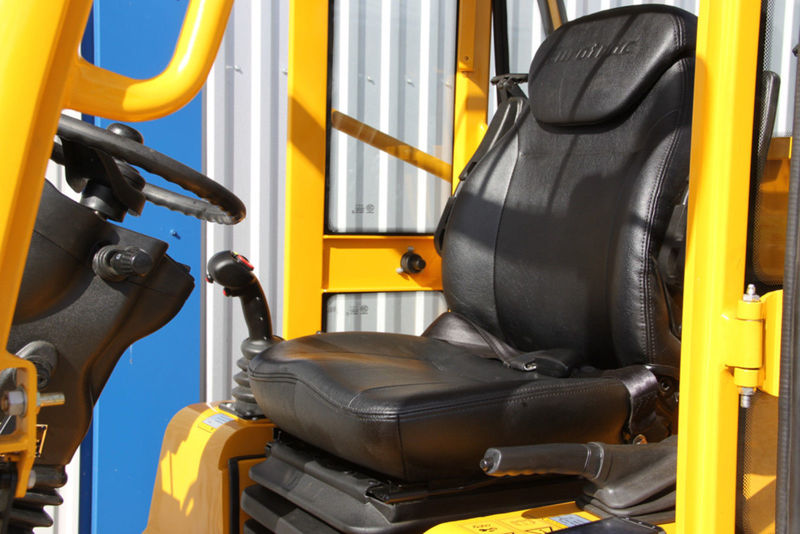 Leje en Eurotrac T 13 Teleskop Radlader Hoflader  Eurotrac T 13 Teleskop Radlader Hoflader: billede 14