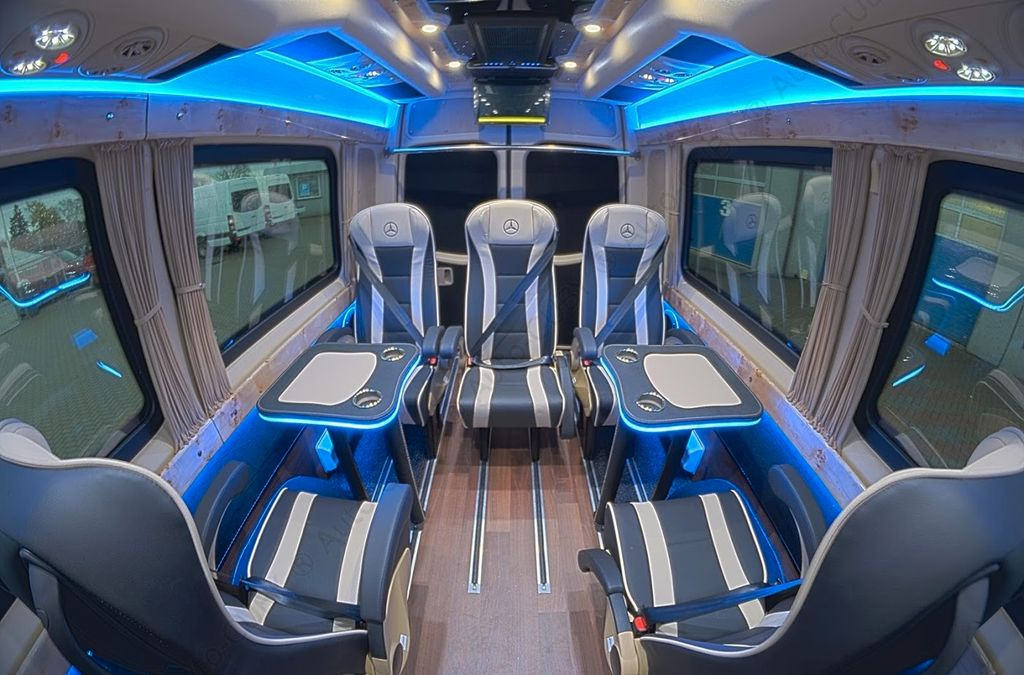 Mercedes-Benz Sprinter 319 VIP 8+1 Mercedes-Benz Sprinter 319 VIP 8+1 - Minibus, Persontransport: billede 3 Mercedes-Benz Sprinter 319 VIP 8+1 Mercedes-Benz Sprinter 319 VIP 8+1 - Minibus, Persontransport: billede 3