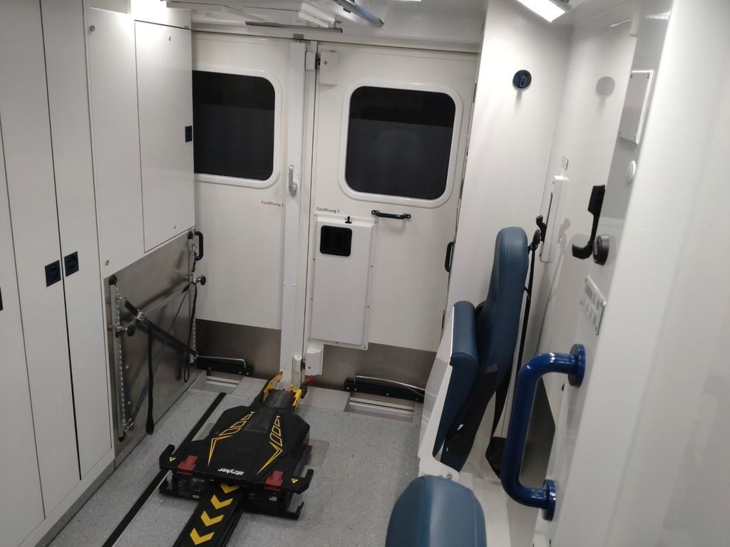 Mercedes-Benz Sprinter 519 ATM 0km / Power Load / Garantie - Ambulance: billede 3 Mercedes-Benz Sprinter 519 ATM 0km / Power Load / Garantie - Ambulance: billede 3