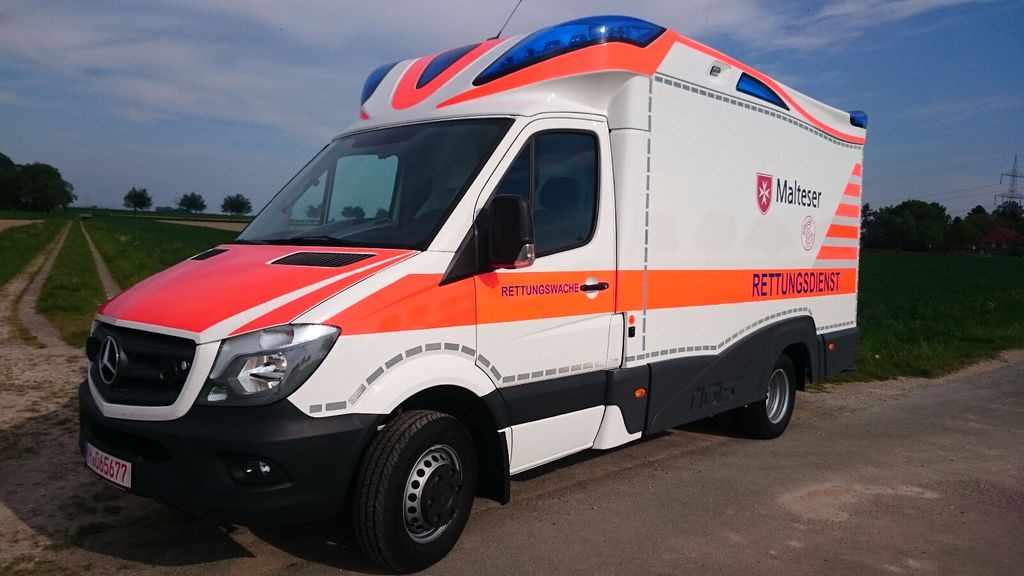 Mercedes-Benz Tigis Mod 2016 wie neu Mercedes-Benz Tigis Mod 2016 wie neu - Ambulance: billede 3 Mercedes-Benz Tigis Mod 2016 wie neu Mercedes-Benz Tigis Mod 2016 wie neu - Ambulance: billede 3