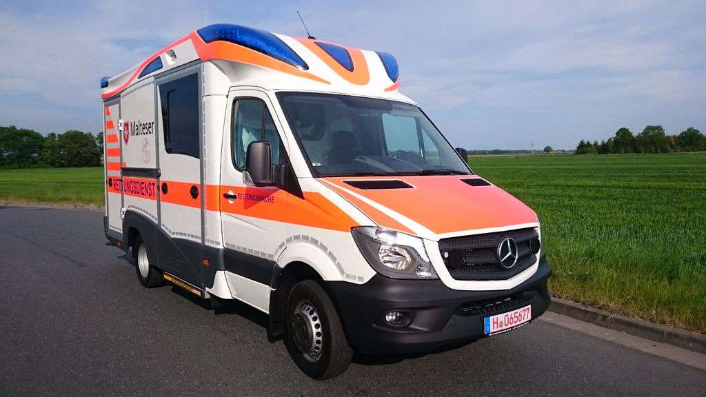 Mercedes-Benz Tigis Mod 2016 wie neu Mercedes-Benz Tigis Mod 2016 wie neu - Ambulance: billede 4 Mercedes-Benz Tigis Mod 2016 wie neu Mercedes-Benz Tigis Mod 2016 wie neu - Ambulance: billede 4