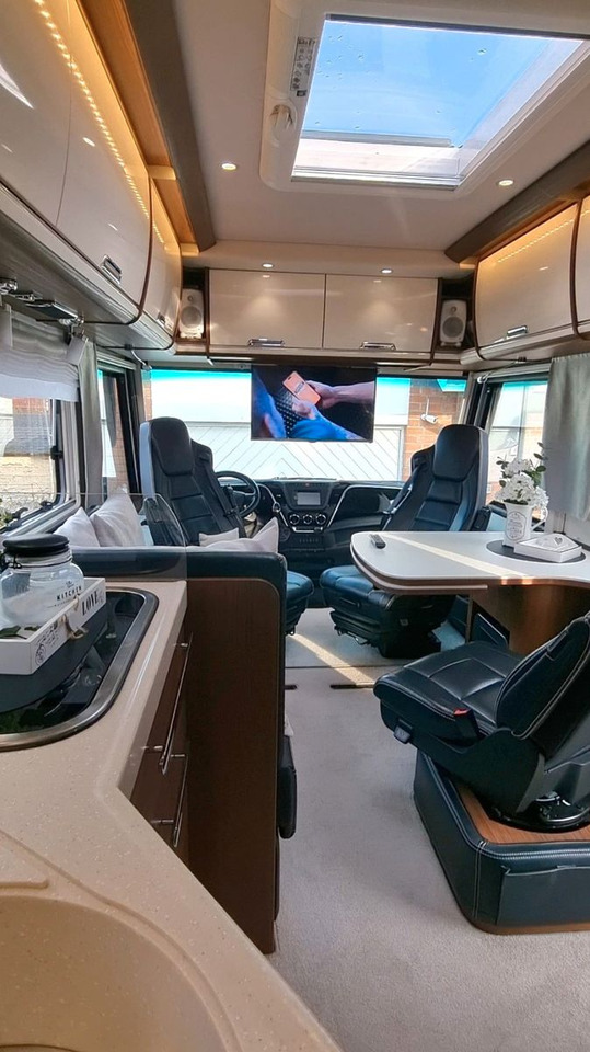 Niesmann + Bischoff Flair 880 BE - Helintegreret autocamper: billede 3 Niesmann + Bischoff Flair 880 BE - Helintegreret autocamper: billede 3