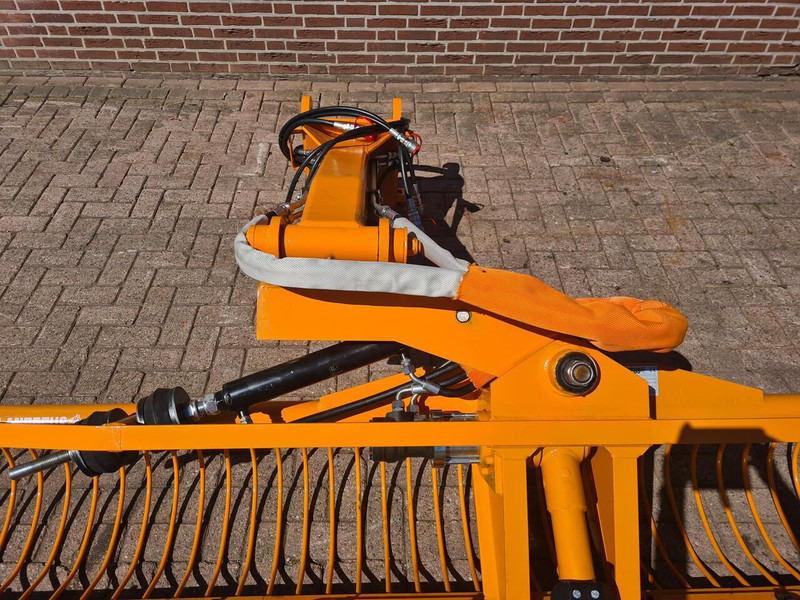 Maaikorf - Skovl: billede 4 Maaikorf - Skovl: billede 4