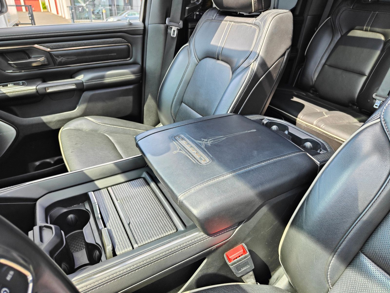 SUV Dodge RAM HEMI Limited 5.7 PRINS LPG Luftfederung: billede 15 SUV Dodge RAM HEMI Limited 5.7 PRINS LPG Luftfederung: billede 15