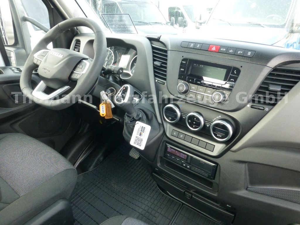 Ny Bjærgningskøretøj, Varebil Iveco DAILY 70C18 Festplateau Alu Premium Automatik: billede 29