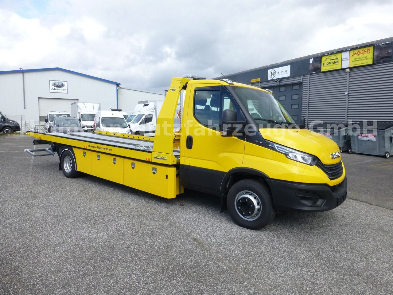 Iveco DAILY 72C18 Schiebeplateu Luftfed Navi Hubbrille - Bjærgningskøretøj: billede 1 Iveco DAILY 72C18 Schiebeplateu Luftfed Navi Hubbrille - Bjærgningskøretøj: billede 1