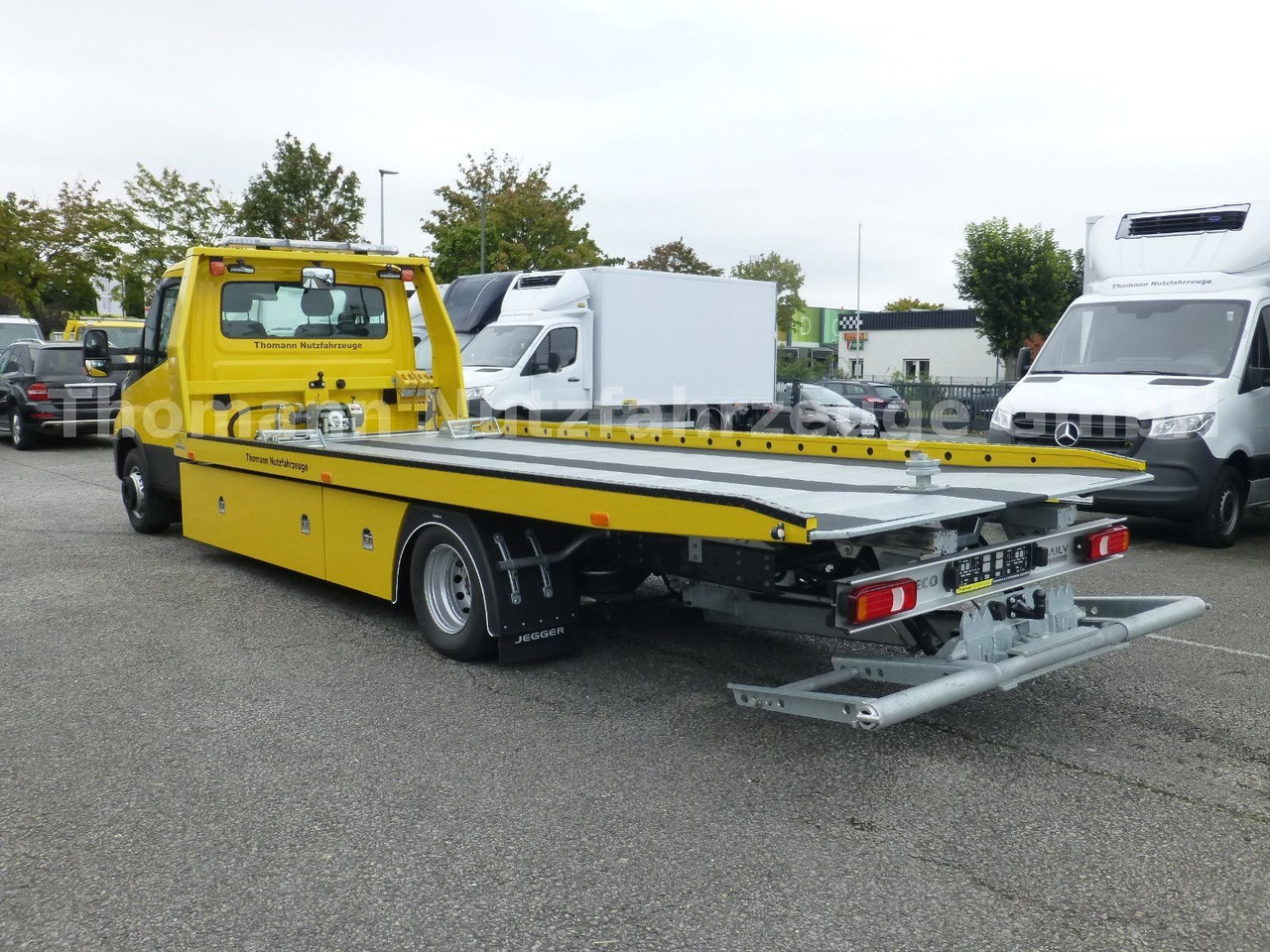 Iveco DAILY 72C18 Schiebeplateu Luftfed Navi Hubbrille - Bjærgningskøretøj: billede 5 Iveco DAILY 72C18 Schiebeplateu Luftfed Navi Hubbrille - Bjærgningskøretøj: billede 5