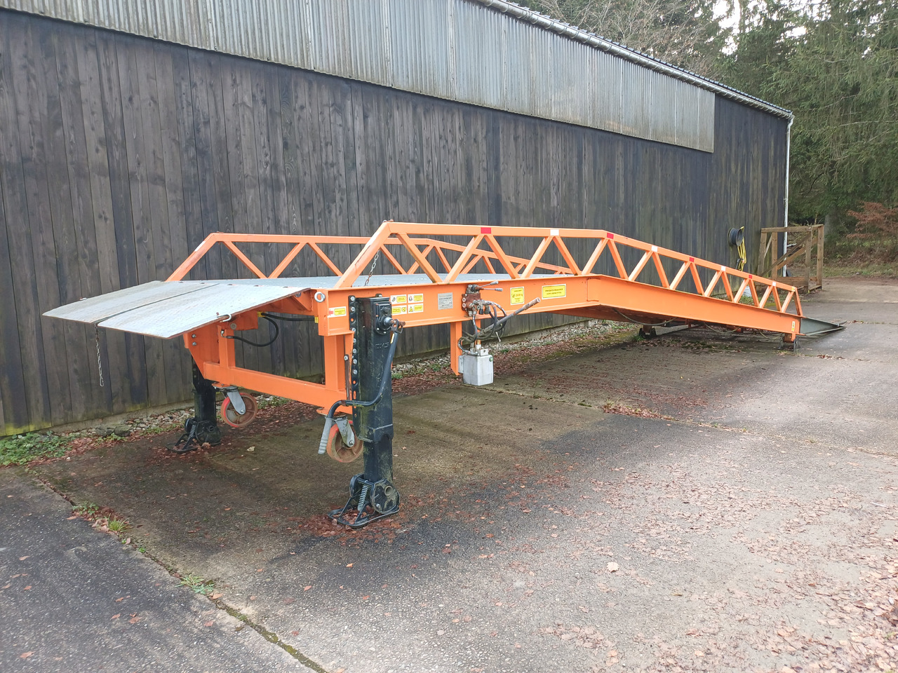 Saurus - Læsserampe: billede 1 Saurus - Læsserampe: billede 1