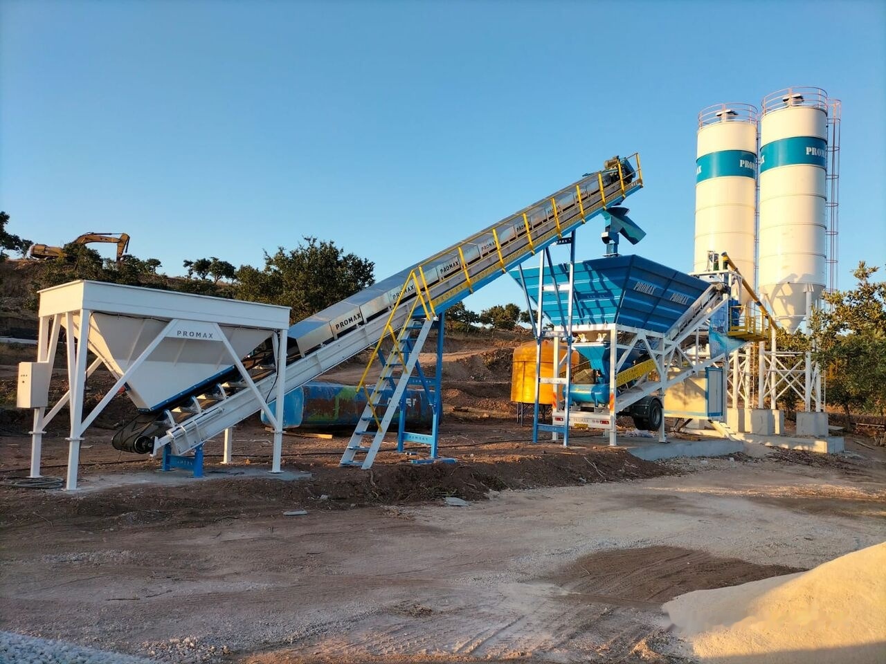 Promax Mobile Concrete Batching Plant PROMAX M60-SNG (60m3/h) - Betonfabrik: billede 1 Promax Mobile Concrete Batching Plant PROMAX M60-SNG (60m3/h) - Betonfabrik: billede 1