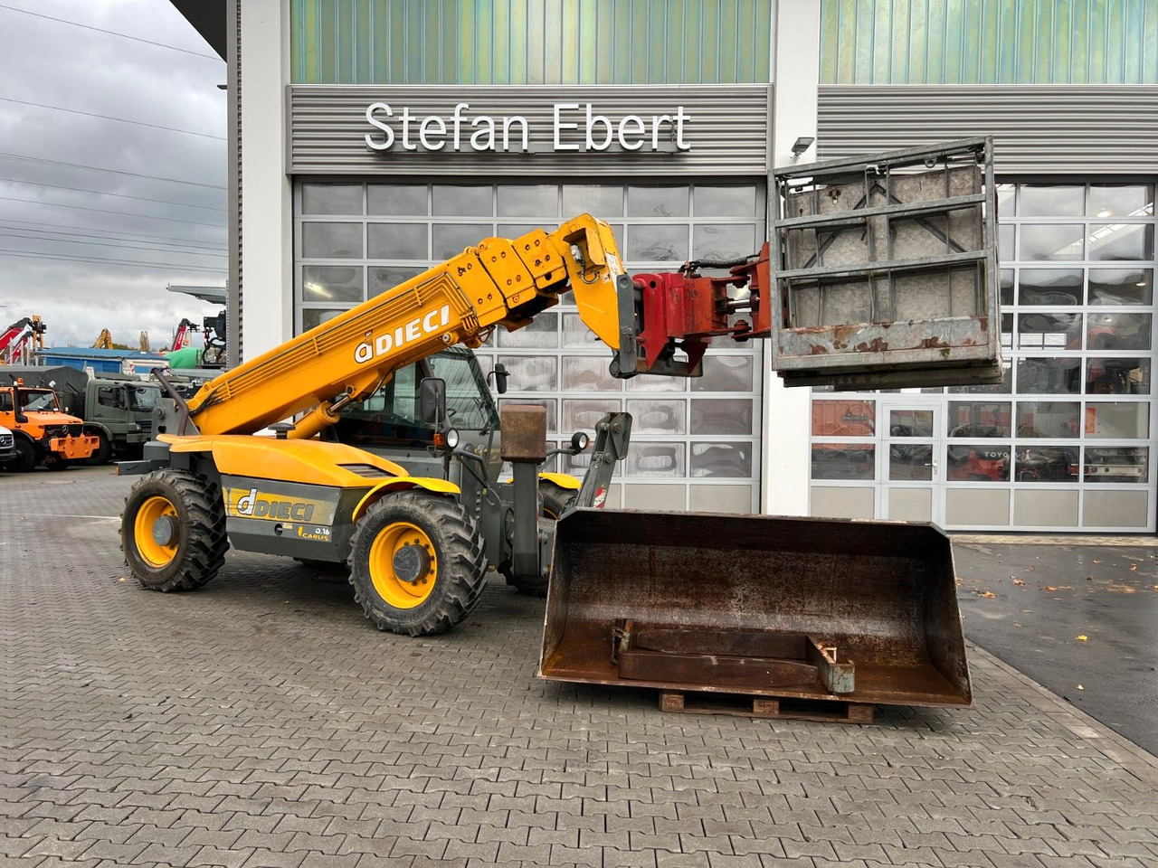 Dieci Icarus 40.16 ET 166 / 4.238 h / 2003 - Gummihjulslæsser: billede 1 Dieci Icarus 40.16 ET 166 / 4.238 h / 2003 - Gummihjulslæsser: billede 1