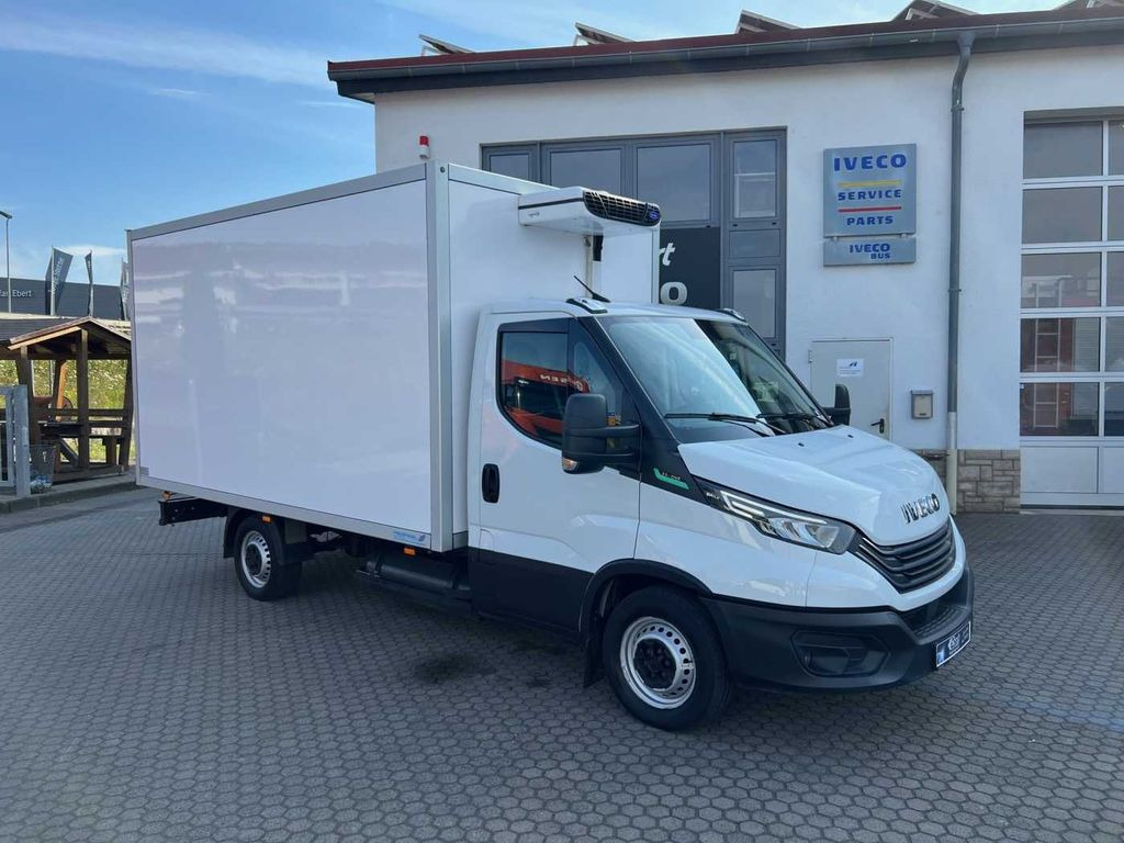 Iveco 35S14 A8 CNG Koffer *3-Sitze*Klima*Automatik* Iveco 35S14 A8 CNG Koffer *3-Sitze*Klima*Automatik* - Kølebil: billede 2 Iveco 35S14 A8 CNG Koffer *3-Sitze*Klima*Automatik* Iveco 35S14 A8 CNG Koffer *3-Sitze*Klima*Automatik* - Kølebil: billede 2