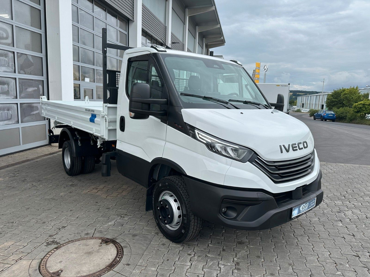 Iveco 70C18H 3-S.-Kipper Meiller *R3.450mm*2xAHK* - Ladbil med tip: billede 3 Iveco 70C18H 3-S.-Kipper Meiller *R3.450mm*2xAHK* - Ladbil med tip: billede 3
