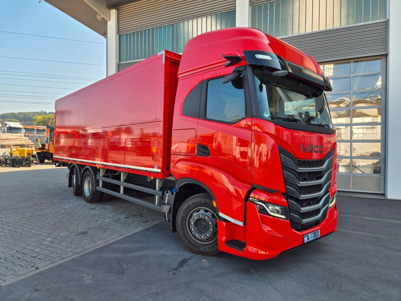 Iveco AS260S50Y/FS Schwenkwand LBW 2xAHK CAM Intarder - Til transport af drikkevarer lastbil: billede 2 Iveco AS260S50Y/FS Schwenkwand LBW 2xAHK CAM Intarder - Til transport af drikkevarer lastbil: billede 2